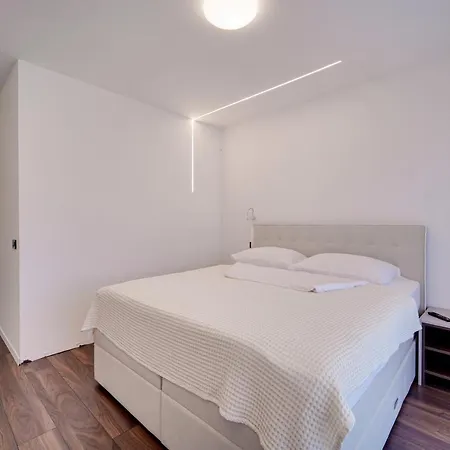 Villa An Der 1 Reihe Vom *